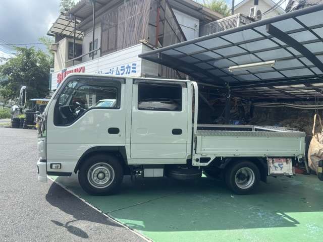 Isuzu Elf 9