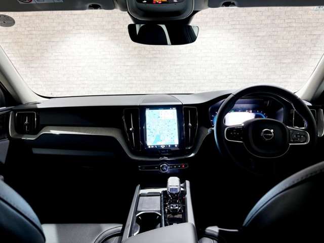 Volvo XC60 8