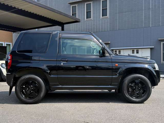 Mitsubishi Pajero Mini 8