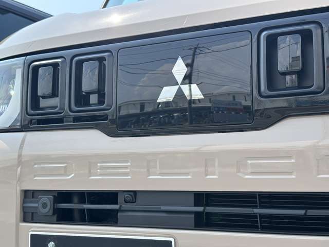 Mitsubishi Delica Mini 12