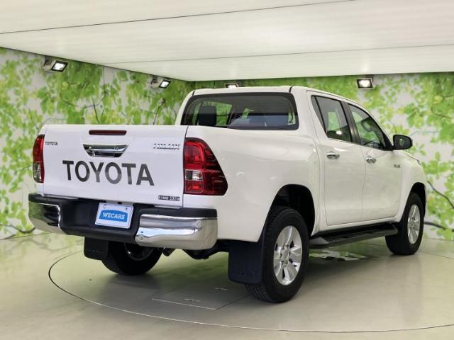 Toyota Hilux 6