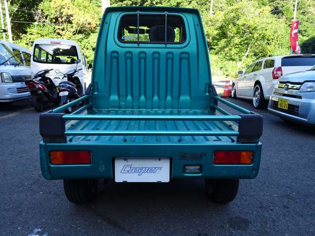 Daihatsu Midget II 11