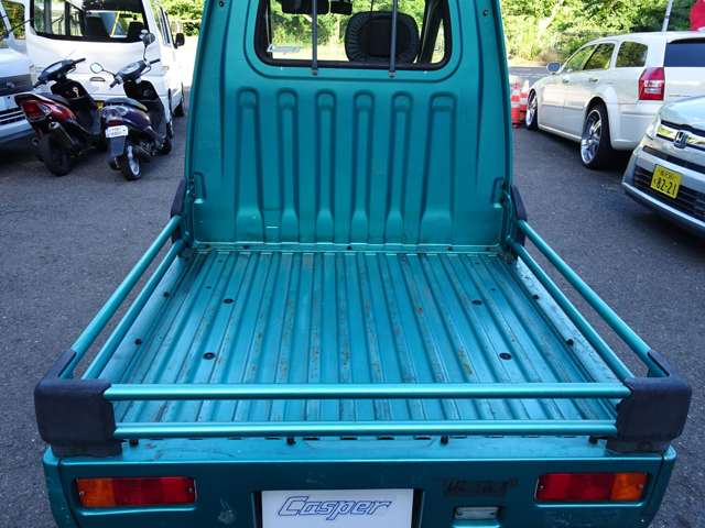 Daihatsu Midget II 12
