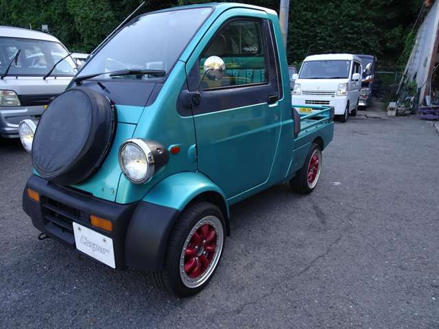 Daihatsu Midget II 3