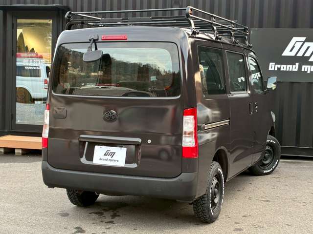 Toyota Town Ace Van 4