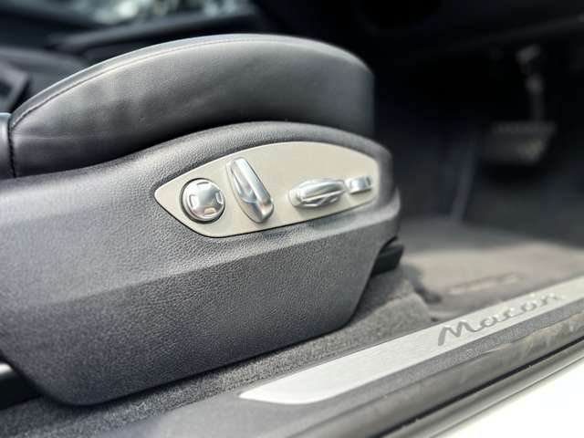 Porsche Macan 11
