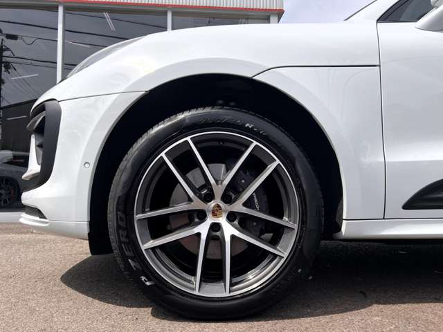 Porsche Macan 6