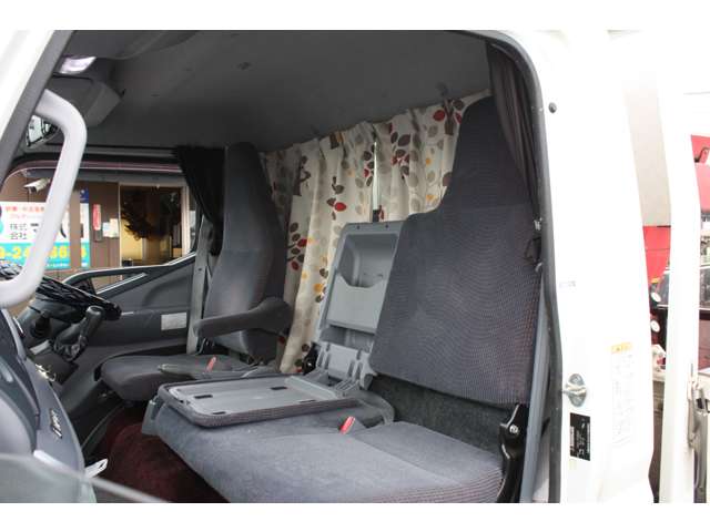 Mitsubishi Fuso Canter 4