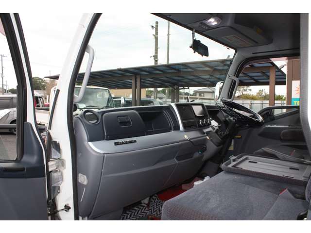 Mitsubishi Fuso Canter 5