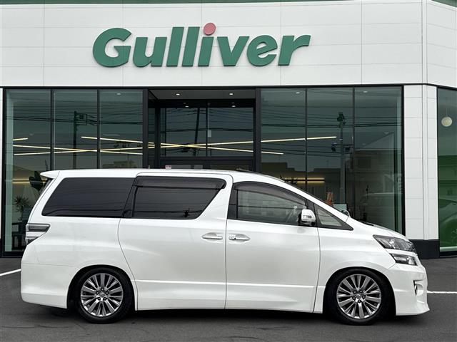 Toyota Vellfire 3
