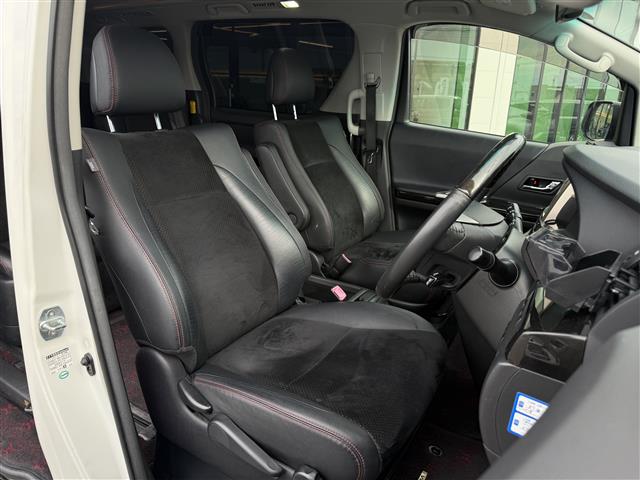 Toyota Vellfire 10