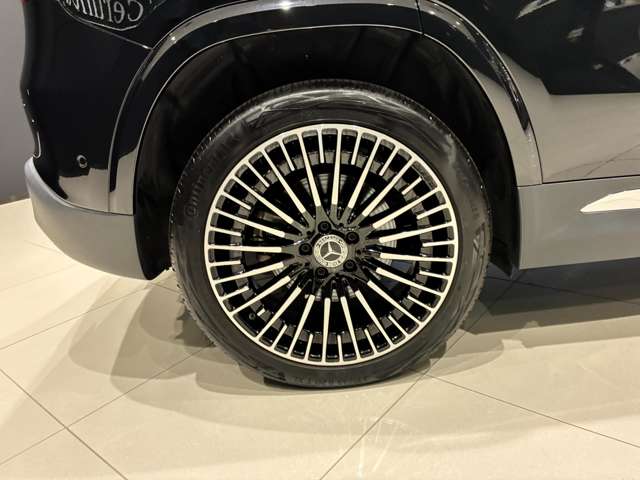 Mercedes-Benz EQA 11