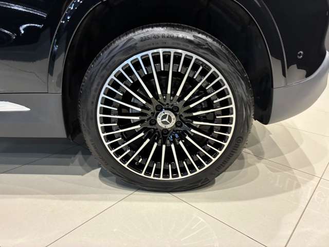 Mercedes-Benz EQA 10