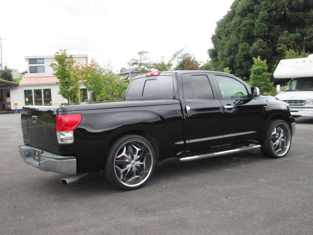 Toyota Tundra 8