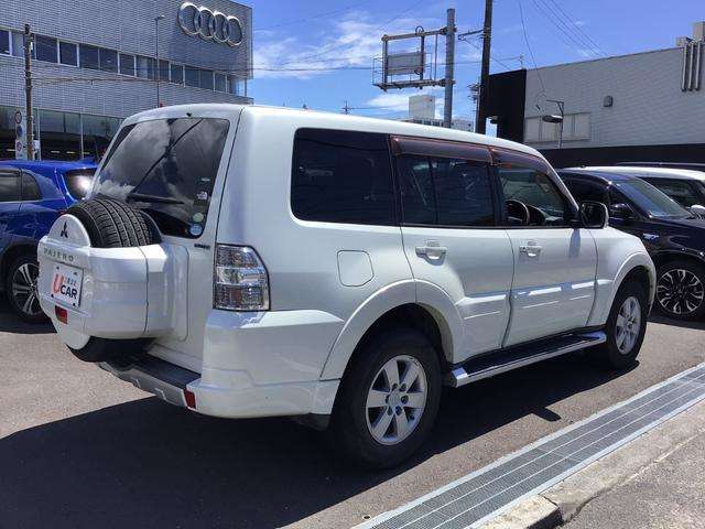 Mitsubishi Pajero 12