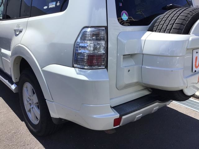 Mitsubishi Pajero 9