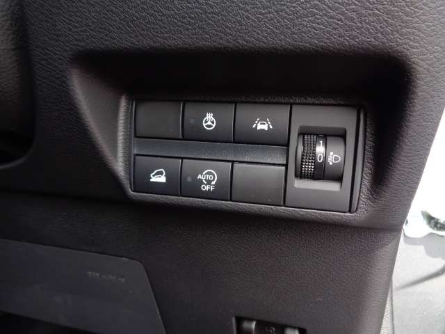 Mitsubishi eK X 10