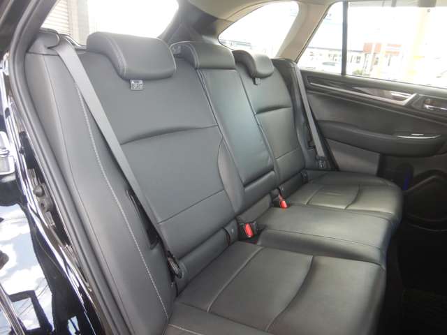 Subaru Legacy Outback 10