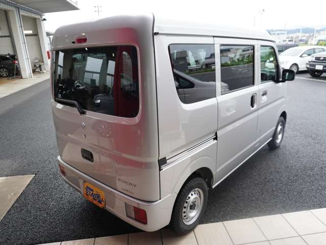 Suzuki Every 9