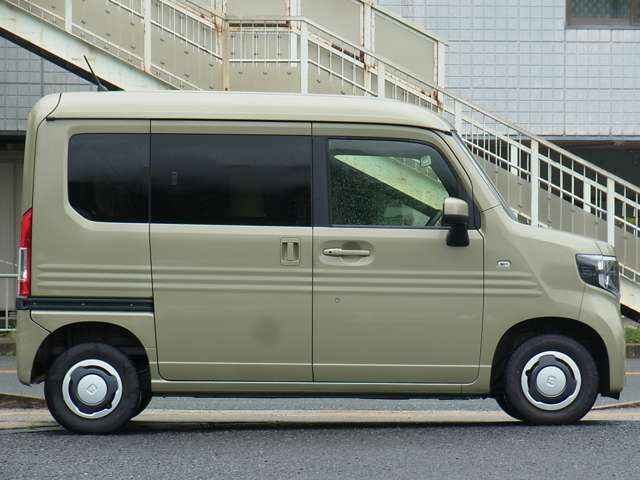 Honda N-VAN 12