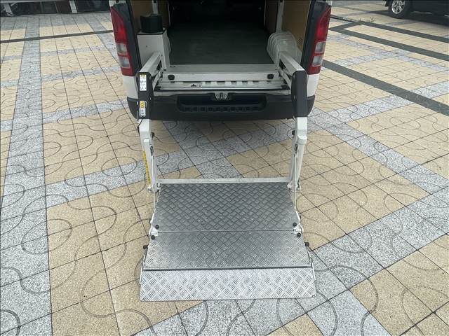 Toyota Hiace Van 2