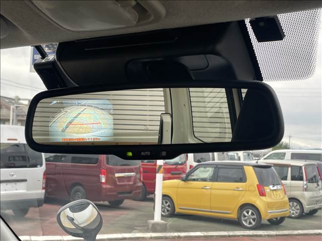 Toyota Hiace Van 8