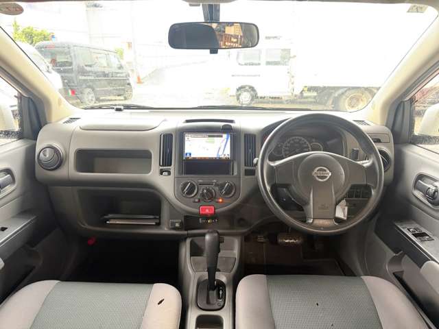 Nissan AD 9