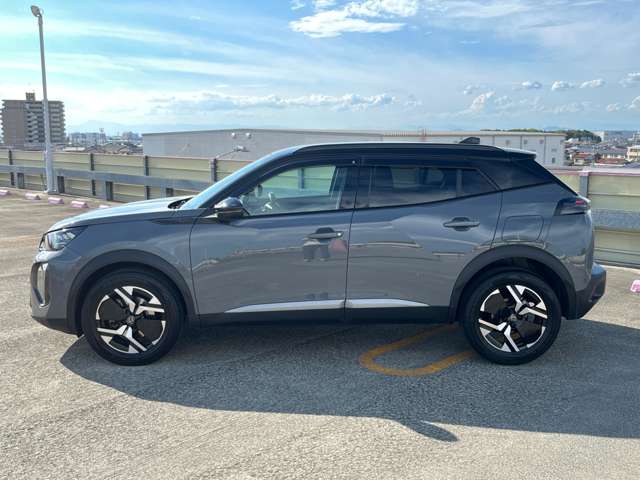 Peugeot SUV 2008 4