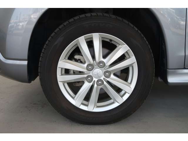 Mitsubishi RVR 9