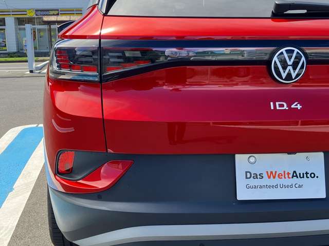 Volkswagen ID.4 8