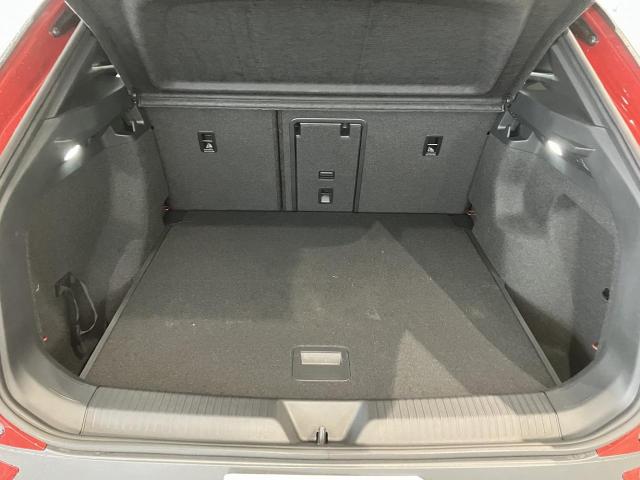Volkswagen ID.4 9