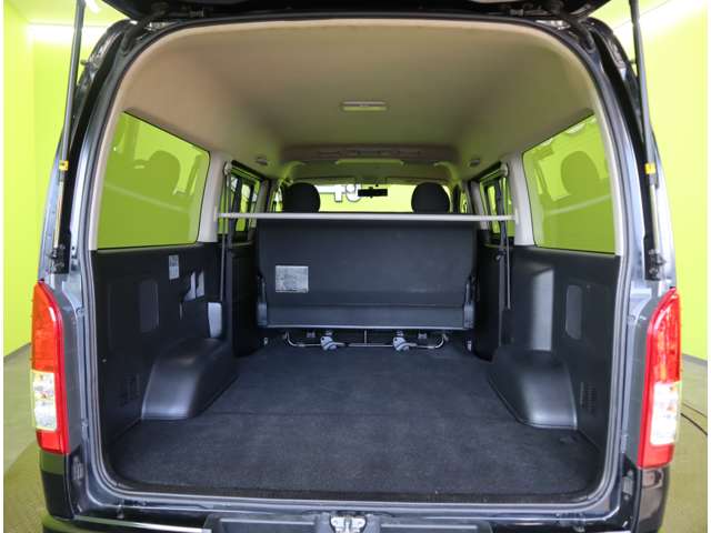 Toyota Regius Ace 8
