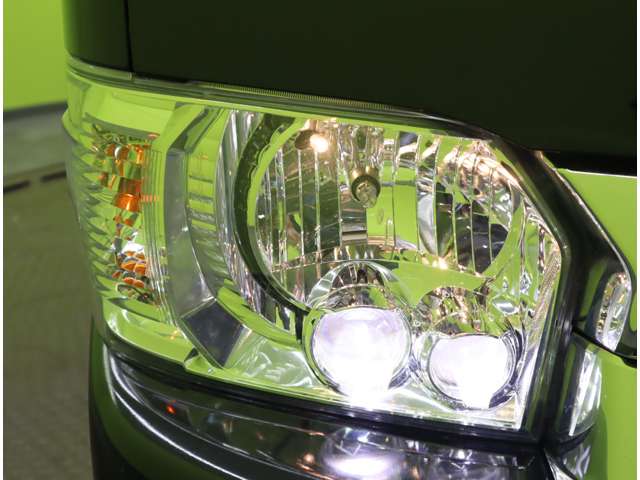 Toyota Regius Ace 10