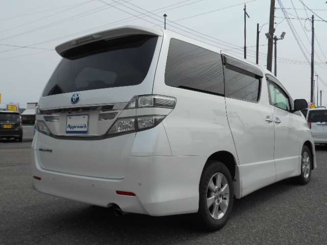 Toyota Vellfire 6