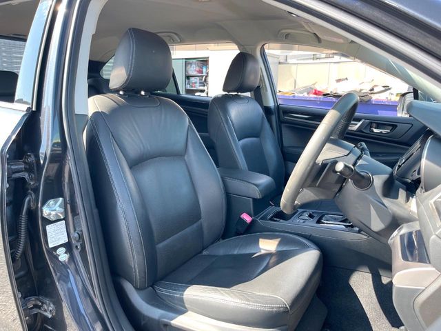 Subaru Legacy Outback 10