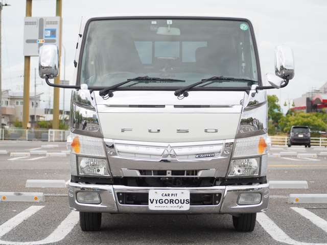 Mitsubishi Fuso Canter 4