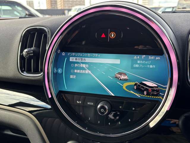 MINI Crossover 8