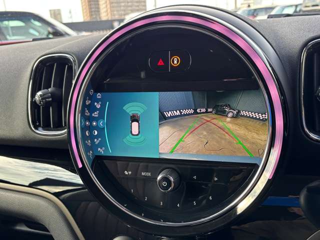MINI Crossover 9