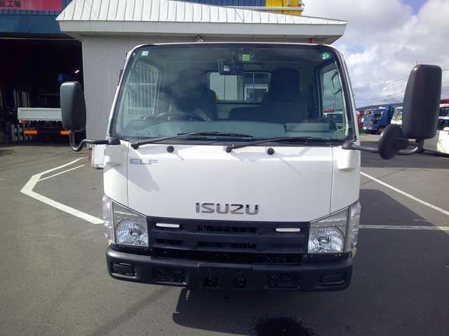 Isuzu Elf 2