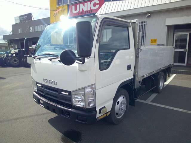 Isuzu Elf 3