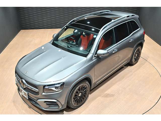 Mercedes-Benz GLB 11