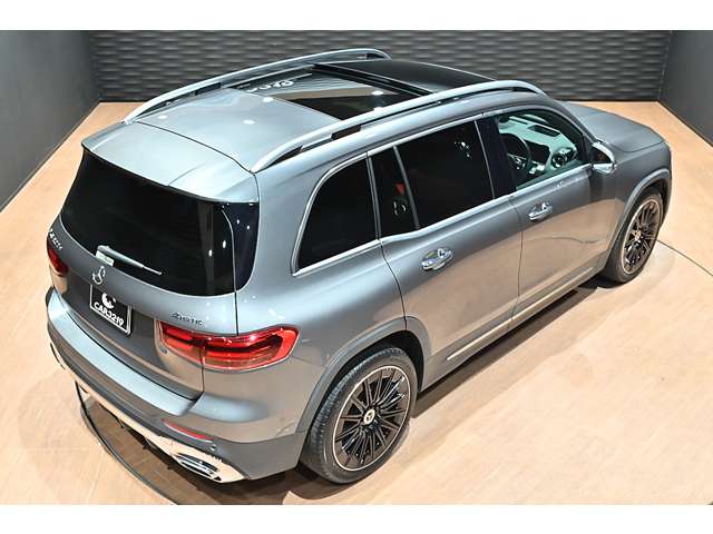 Mercedes-Benz GLB 10