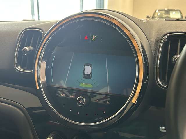 MINI Crossover 8