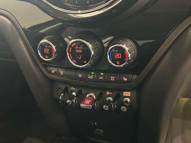 MINI Crossover 10