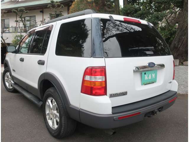 Ford Explorer 6