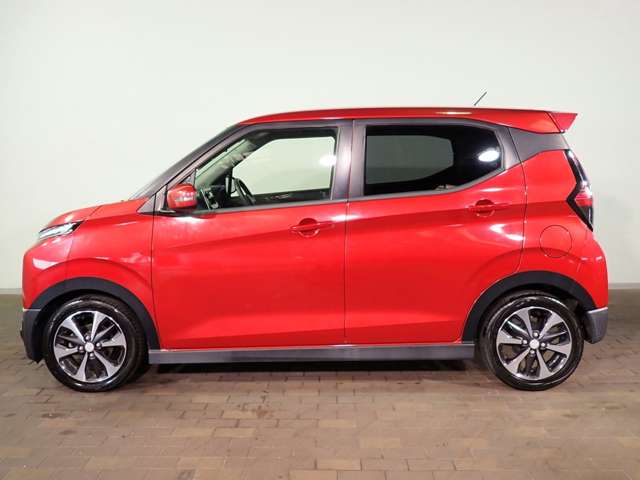 Mitsubishi eK X 10