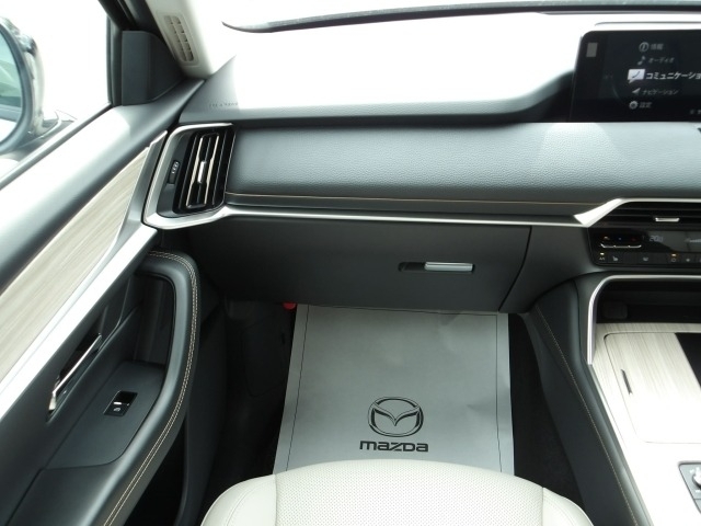 Mazda CX-60 3