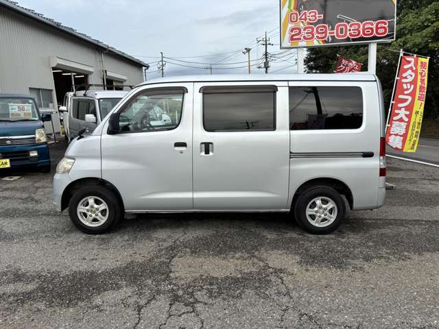 Toyota Light Ace Van 11
