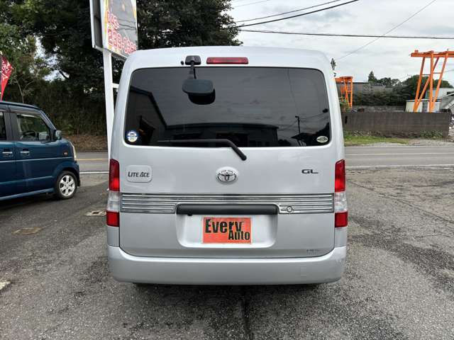Toyota Light Ace Van 8