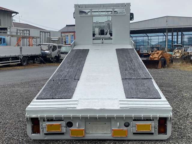 Mitsubishi Fuso Super Great 3